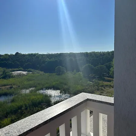 1 Bedroom At The Grand Europa Velipojë