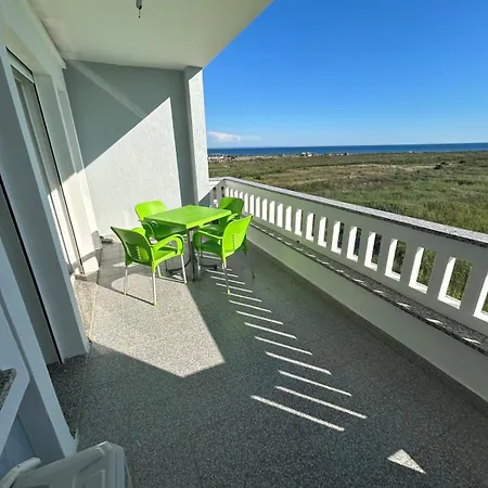 1 Bedroom At The Grand Europa 아파트 Velipojë