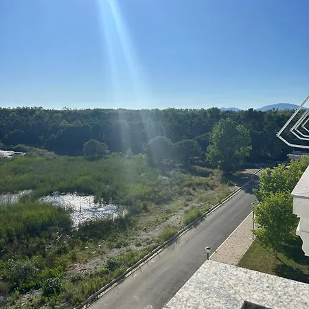 Apartment 1 Bedroom At The Grand Europa