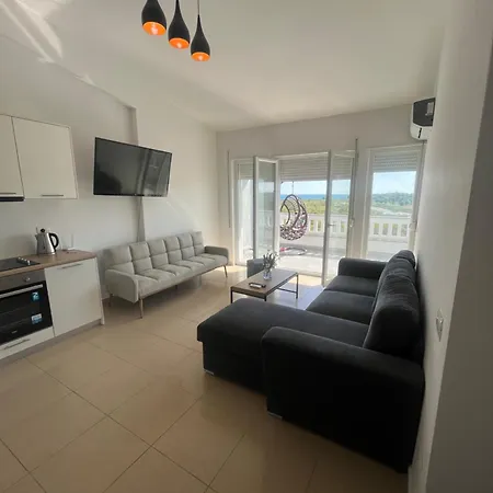 1 Bedroom At The Grand Europa Velipojë